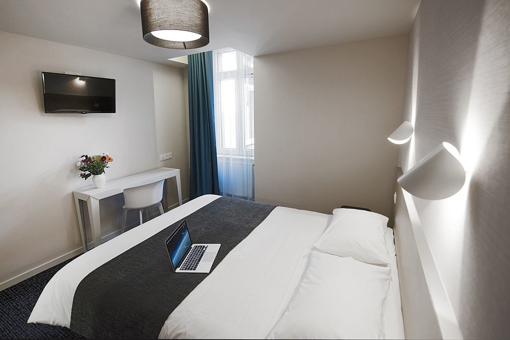Hotel Du Port Морле Экстерьер фото