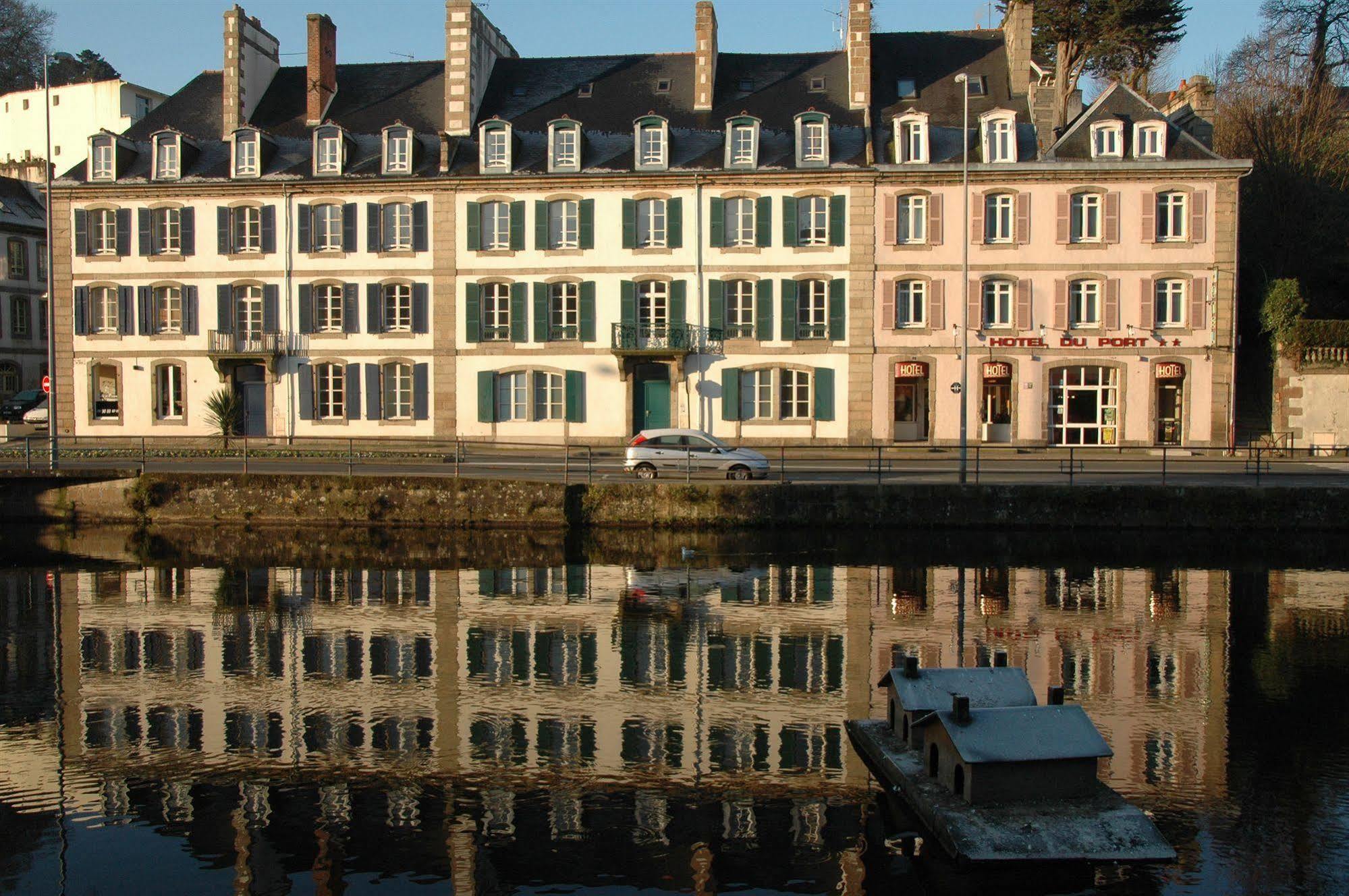 Hotel Du Port Морле Экстерьер фото